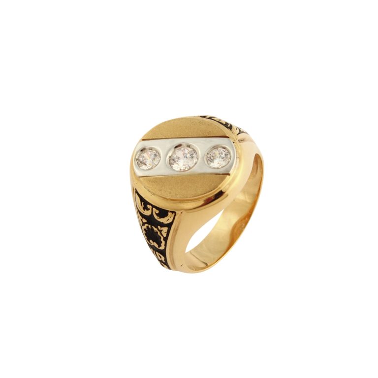 Anel FR Jewels Bizantino em ouro com desenhos laterais e três pedras grandes na base.