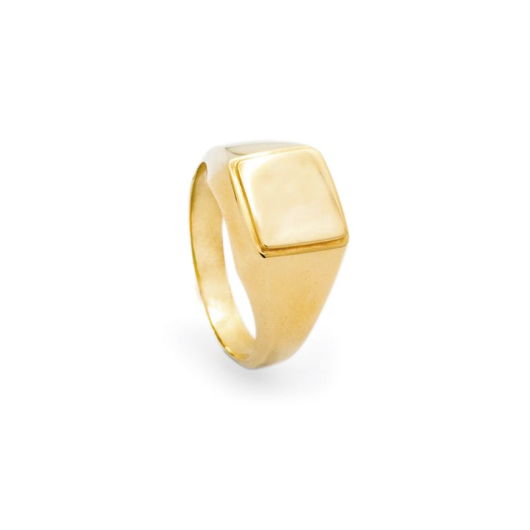 Anel FR Jewels minimalista em ouro com mesa lisa personalizável.