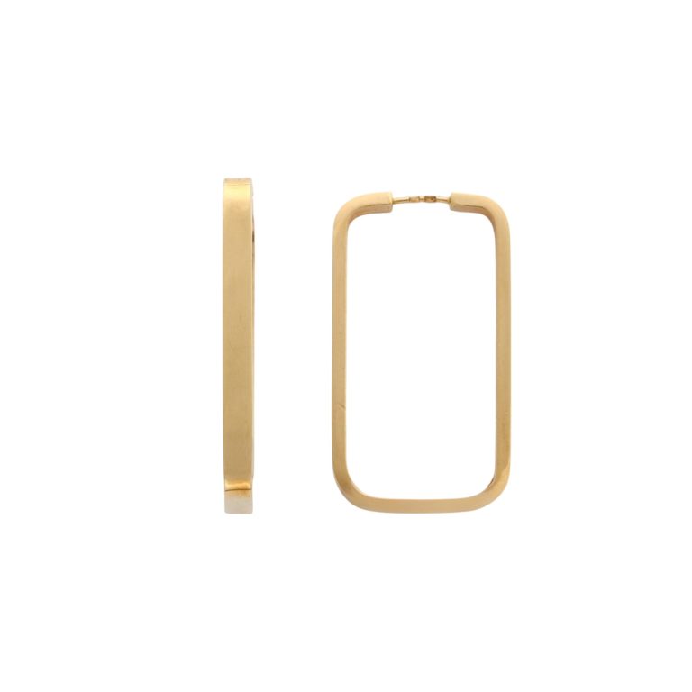 Argolas de ouro com formato retangular e design linear geométrico.
