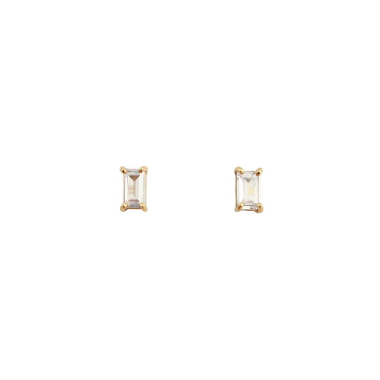Brincos de ouro com duas pedras em talhe baguette, design minimalista.